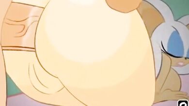 Voluptuous Redhead's Juicy Booty