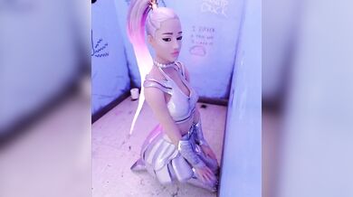 Ariana Grande takes her first black dick [Shido3D]