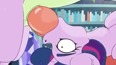Twlight Sparkle Goes Deepthroat