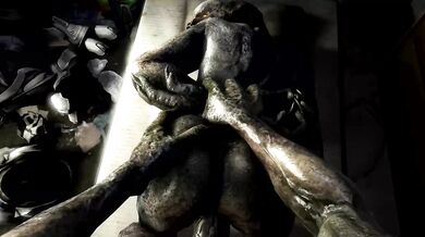 Gaping Gravemind Gangbangs (Xenomorphs) [Aliens]