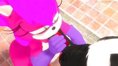 Sonia's Oral Obsession Exposed in 'Shadowy' BJ Flick!