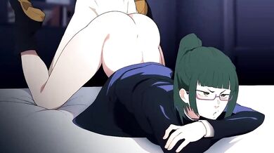 Backdoor Bitches: Maki and her Elephant Dick