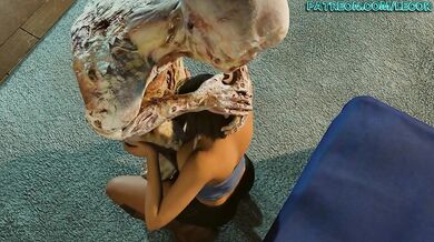 Jill Valentine's Undead Fucktoy