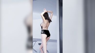 Ideal Physique: A Tale of Lustful Desires
