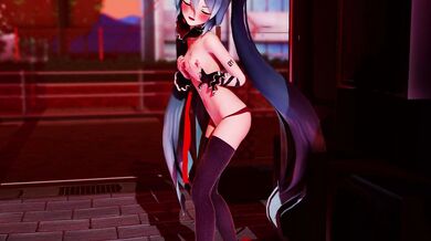 Public Exposure: Miku's Apple Pie Adventure