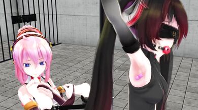 Tickle Torture: Captive Girl Bound to Pole Gets Teased to the Point of Euphoria (悩みの際に爆発したtickle)