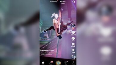 Sexy Elf Tali Gets Fucked By Horny Darkspawn Sena In An Epic Reverse Cowgirl Position!