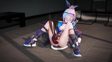 Busty Bronya Gets Silver Wolfed by a Pack of Rough Hentai Dogs