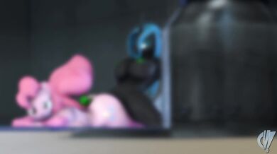 Pinkie's Royal Ride [Thecranevein]