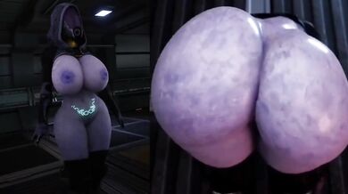 -Round and Ripe! Tali Zohar's Jiggling Booty in the Buff