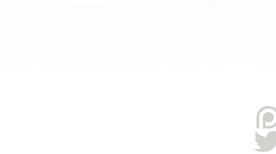 Sweet Cream Filling her Wet Pussy in 'Clock' Lesbian Action!