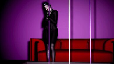 -MILF Stripper's Club