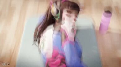 D.Va's Tight Stretch Routine Will Make Your Junk Throb - Isj819
