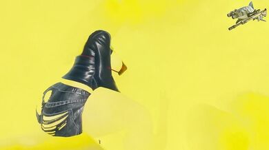 Girls Pose for Stinky Skunkchan's Nasty Fetish!